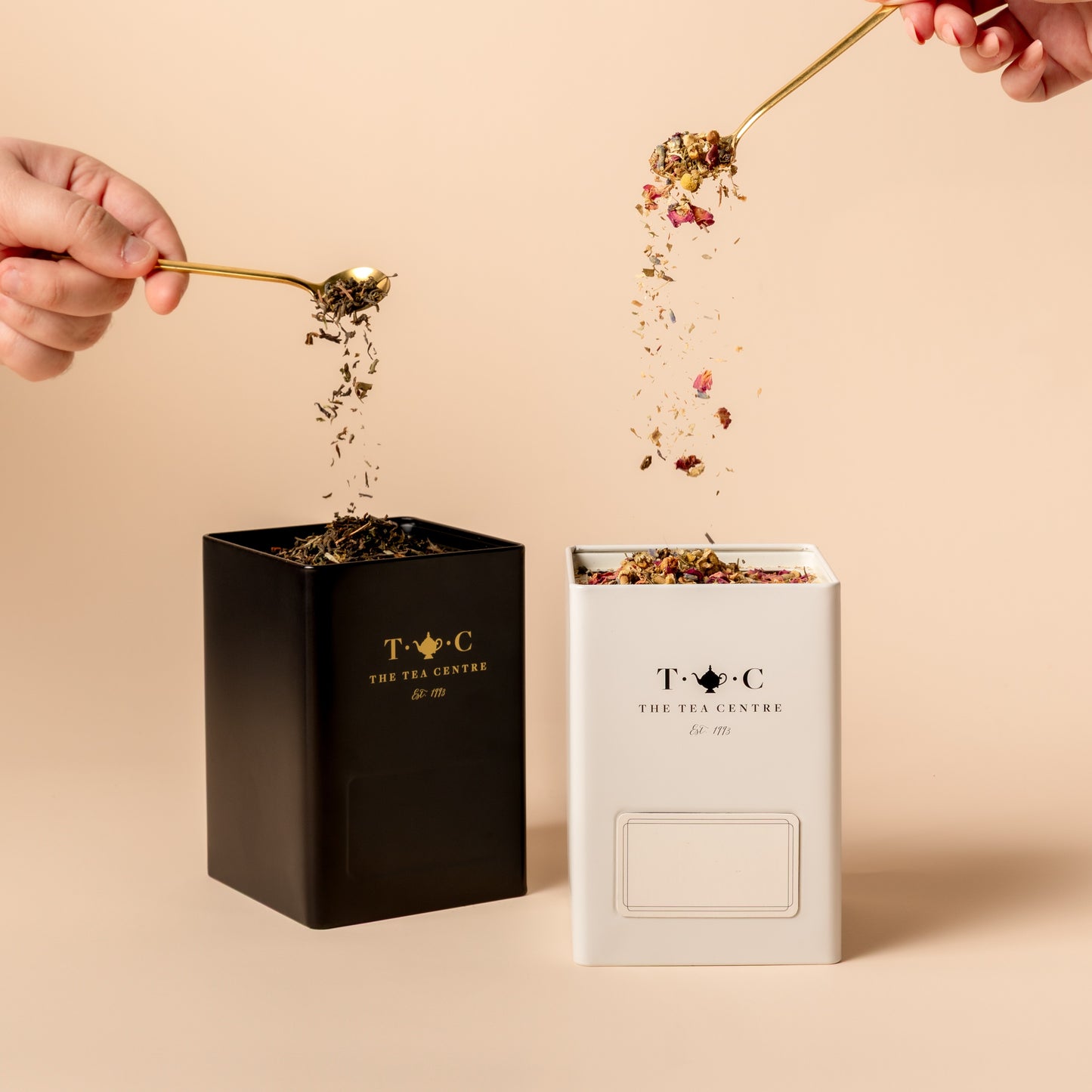 Cream Signature Tea Tin